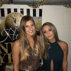 Meet your Posher, Danielle